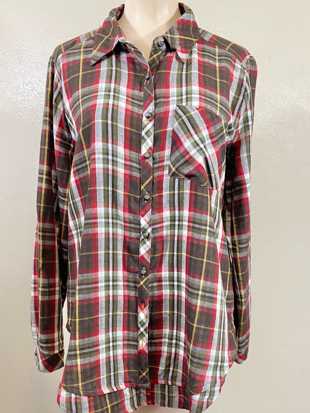 Aratta Silent Journey Women’s Plaid Button-Down Shirt